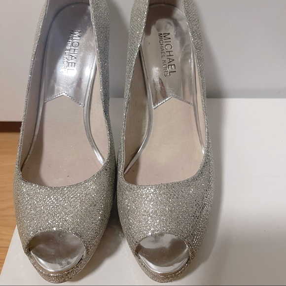 Michael Kors silver glittering/sparkling heels. - Picture 3 of 6